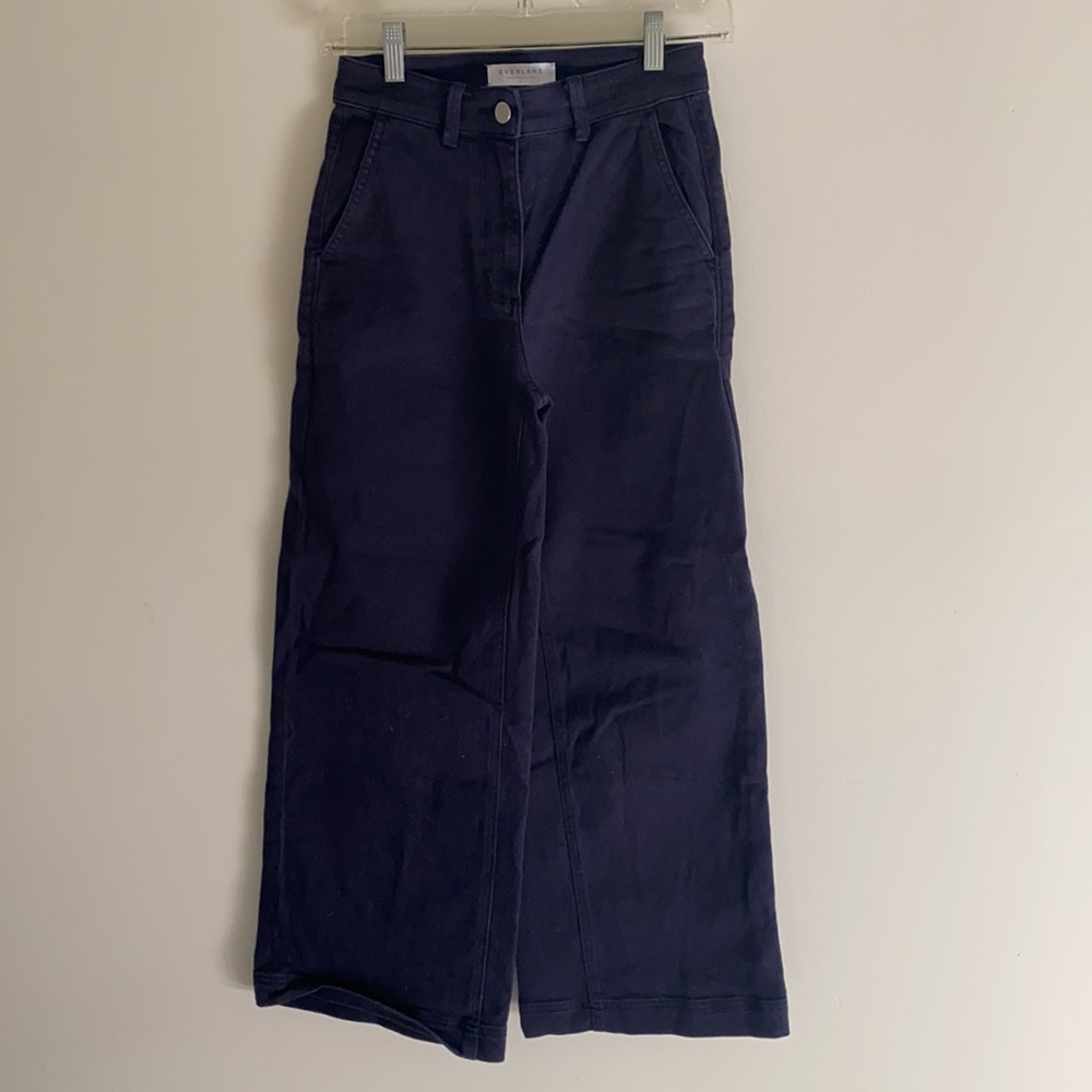 LAST CHANCE | Everlane Wide Leg Crop Pant in Navy Blue